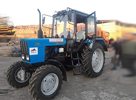 Providing agricultural machinery with government support